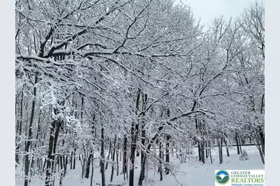 33 Cheyenne Trail, Lehigh Twp, PA 18424 - Photo 6