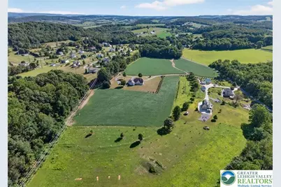 147 Scout Road, Albany Twp, PA 19529 - Photo 4