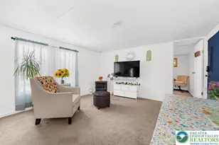 161 Windsor St, Lehigh Township, PA 18088 - Photo 4