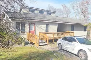 1107 Hampstead Ct, Bushkill, PA 18324 - Photo 2