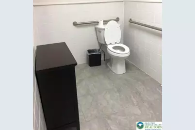 42 S 3rd Street #202, Easton, PA 18042 - Photo 6