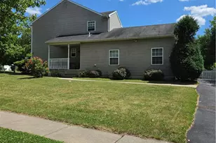 1819 Chianti Pl, Easton, PA 18045 - Photo 2