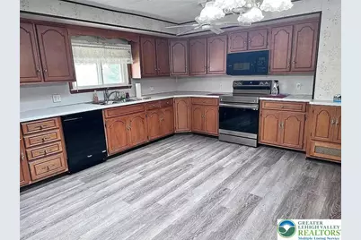 3709 Fairview Street, Bethlehem City, PA 18017 - Photo 4