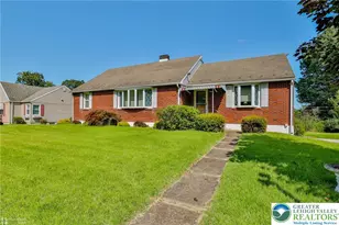 2221 Kings Ave, Easton, PA 18045 - Photo 2