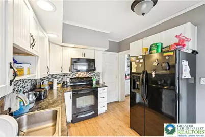 302 Fulton Street, Allentown, PA 18102 - Photo 10