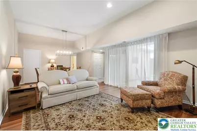 2869 Whitemarsh Place, Lower Macungie Twp, PA 18062 - Photo 6