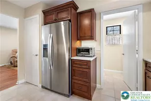 2869 Whitemarsh Pl, Lower Macungie Twp, PA 18062 - Photo 4