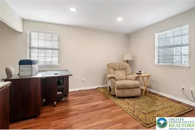 2869 Whitemarsh Place, Lower Macungie Twp, PA 18062 - Photo 8