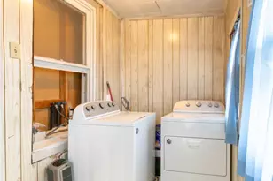 2420 Sycamore St, Wilson, PA 18042 - Photo 12