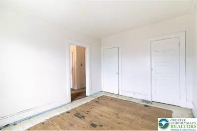 2420 Sycamore Street, Wilson, PA 18042 - Photo 18