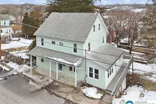 25 N 5th St, Bangor, PA 18013 - Photo 2