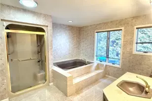 452 Sugar Maple Ct, Hanover Twp, PA 18017 - Photo 28