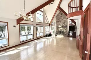 452 Sugar Maple Ct, Hanover Twp, PA 18017 - Photo 8