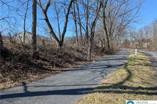 4220 Cypress Ln, Whitehall Township, PA 18052 - Photo 28