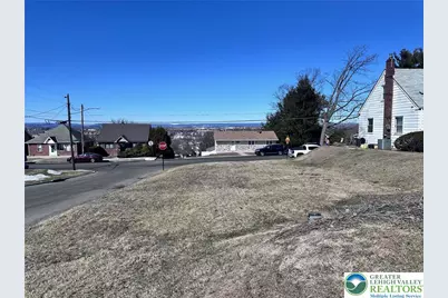 952 E Hamilton Street, Allentown, PA 18109 - Photo 2