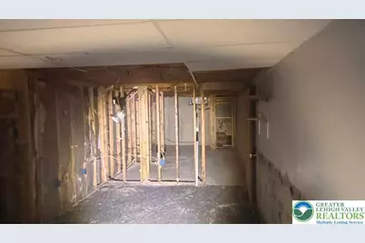 4059 Mauch Chunk, North Whitehall Twp, PA 18037 - Photo 6