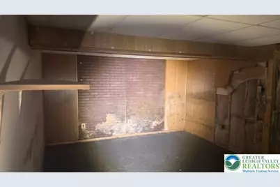 4059 Mauch Chunk, North Whitehall Twp, PA 18037 - Photo 4