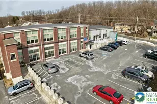 374 W Main St, Bath Boro, PA 18014 - Photo 2