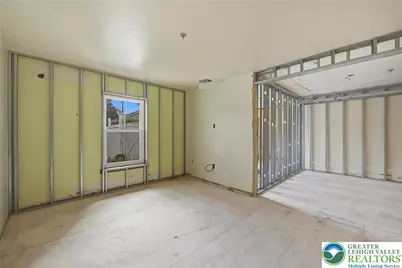 659 Broad Street, Emmaus, PA 18049 - Photo 32