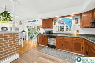 4030 Spring St, Whitehall Township, PA 18052 - Photo 10