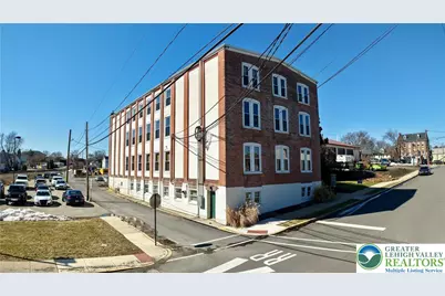 22 S 2nd #1st floor, Emmaus Boro, PA 18049 - Photo 40