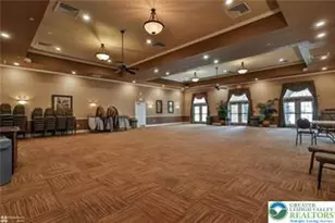 8464 Cromwell Ct, Upper Macungie Township, PA 18031 - Photo 4