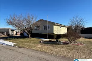 1155 Sunrise Ln, Slatington Boro, PA 18080 - Photo 2