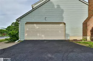 4059 Wedgewood Rd, South Whitehall Township, PA 18104 - Photo 6