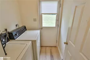 4059 Wedgewood Rd, South Whitehall Township, PA 18104 - Photo 32