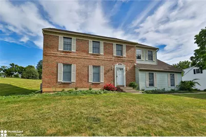 4059 Wedgewood Road, South Whitehall Township, PA 18104 - Photo 2
