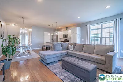 2115 Huntington Lane, Easton, PA 18040 - Photo 2