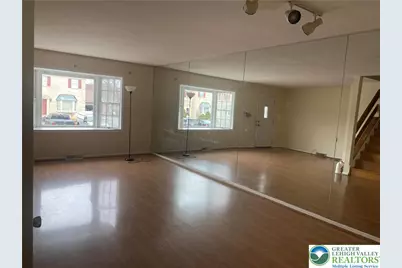 20 Lincoln Place, Whitehall Township, PA 18052 - Photo 2