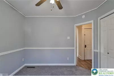 2045 Kenmore Avenue, Bethlehem City, PA 18018 - Photo 40