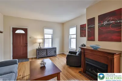 2045 Kenmore Avenue, Bethlehem City, PA 18018 - Photo 8