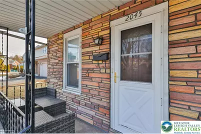 2045 Kenmore Avenue, Bethlehem City, PA 18018 - Photo 6