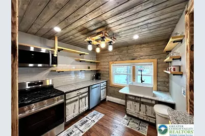 76 Kiowa Path, Lehigh Twp, PA 18466 - Photo 2