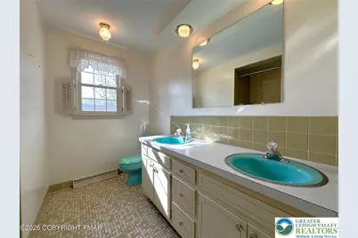 348 Wedgewood Drive, Palmer Twp, PA 18045 - Photo 24