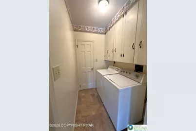 348 Wedgewood Drive, Palmer Twp, PA 18045 - Photo 18