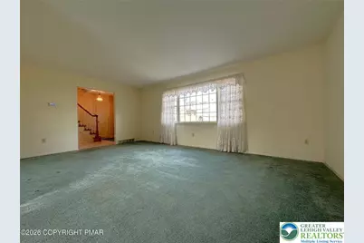 348 Wedgewood Drive, Palmer Twp, PA 18045 - Photo 6