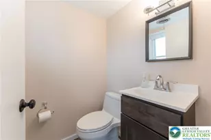 827 College Ln, Allentown City, PA 18103 - Photo 8
