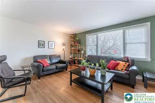 827 College Ln, Allentown City, PA 18103 - Photo 4