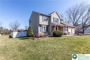 4442 Lenox Dr, Hanover Twp, PA 18017 - Photo 4