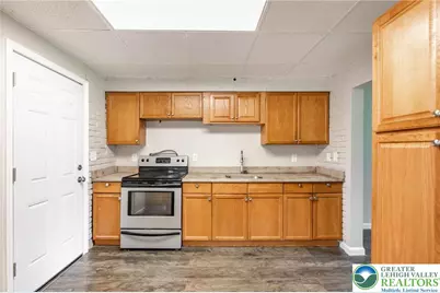 1240 Pembroke Road #1, Bethlehem, PA 18017 - Photo 6