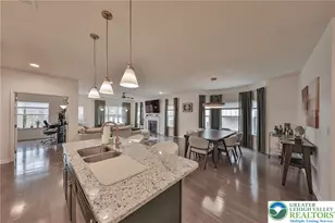 14 Reserve Dr, Butler Twp, PA 18222 - Photo 4