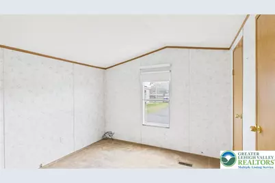 5475 Hamilton Boulevard #7, Lower Macungie Township, PA 18106 - Photo 12