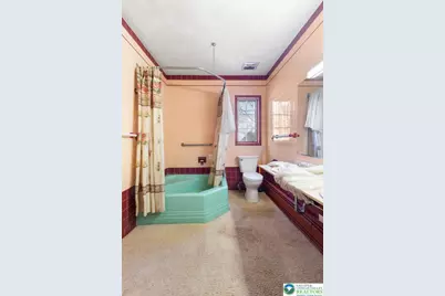 100 N Fairview Street, Nazareth Boro, PA 18064 - Photo 12