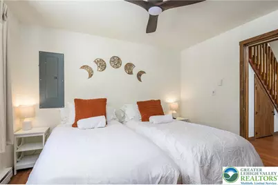 2206 Chatham Court, Middle Smithfield, PA 18324 - Photo 16