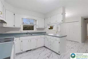 3225 Harmor Ln, Hanover Twp, PA 18017 - Photo 12