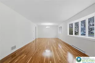 3225 Harmor Ln, Hanover Twp, PA 18017 - Photo 6