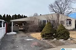 1527 Livingston St, Bethlehem, PA 18017 - Photo 1